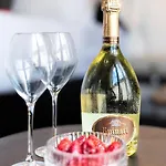 ベッド・アンド・ブレックファスト La Bastide Du Rocher Boutique &