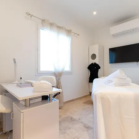 La Bastide Du Rocher Boutique & Panzió 4*