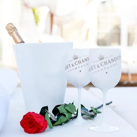 Bed and Breakfast La Bastide Du Rocher Boutique & Roquebrune-sur Argens