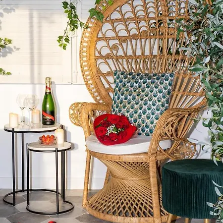 La Bastide Du Rocher Boutique & Bed & Breakfast *
