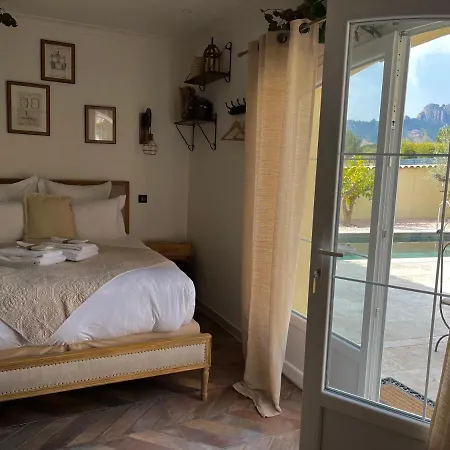 ベッド・アンド・ブレックファスト La Bastide Du Rocher Boutique & ロクブリューヌ・シュル・アルジャン