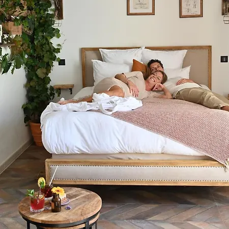 La Bastide Du Rocher Boutique & ベッド・アンド・ブレックファスト ロクブリューヌ・シュル・アルジャン