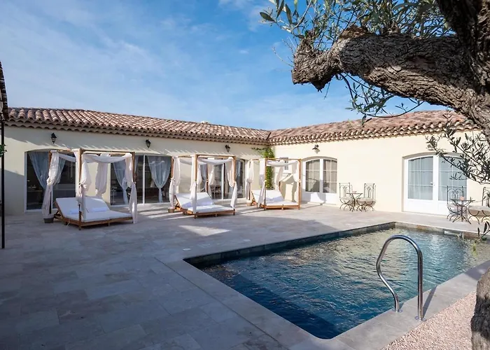 Bed & Breakfast La Bastide Du Rocher Boutique & 4*